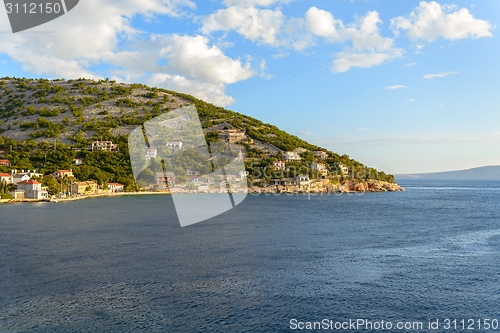 Image of Coastline with horizon and sky