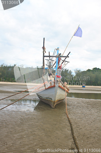 Image of Fishing boat on the beach