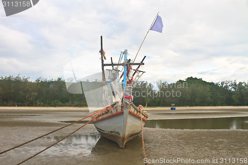 Image of Fishing boat on the beach