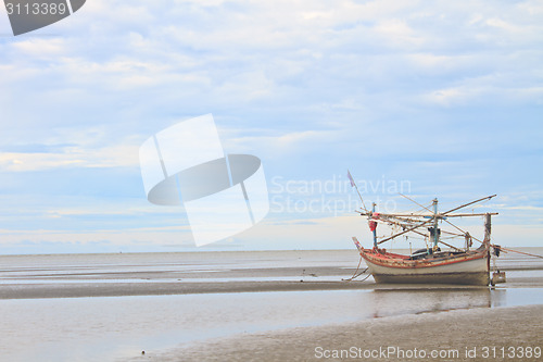 Image of Fishing boat on the beach