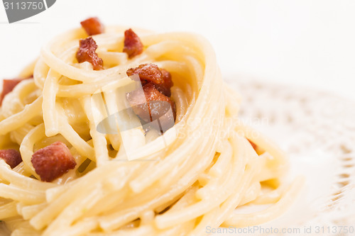 Image of Spaghetti carbonara, a typical italian dish 