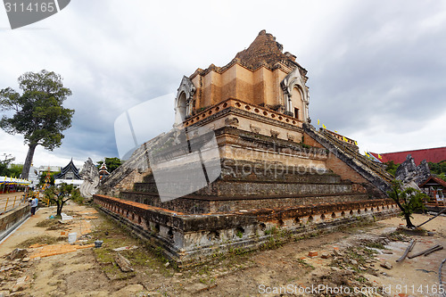 Image of chedi luang temple