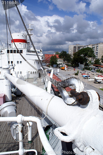 Image of White ship