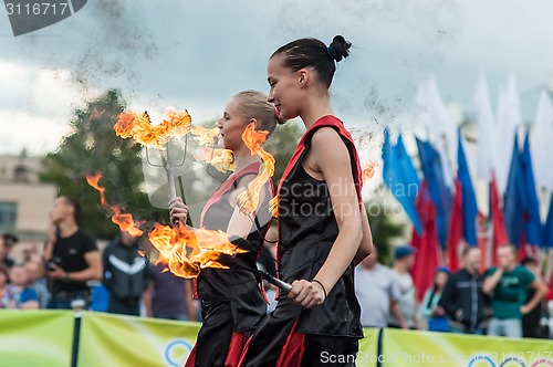 Image of The girls performed a dance with burning torches