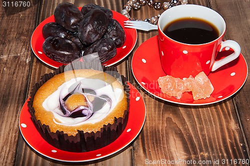 Image of Coffee dates cake and crystal sugar navat