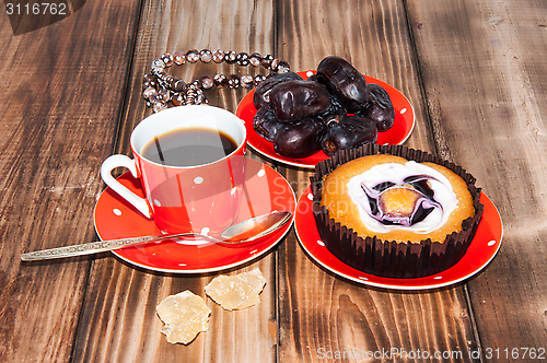 Image of Coffee dates cake and crystal sugar navat