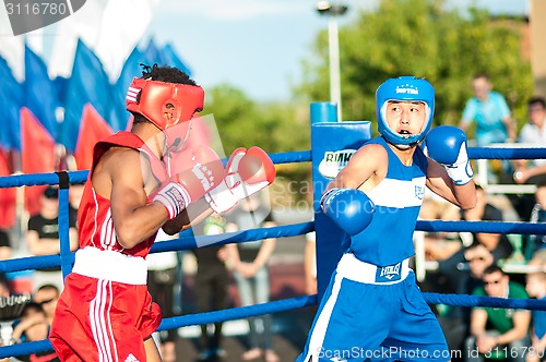 Image of A boxing match Javier Ibanez, Cuba and Malik Bajtleuov, Russia. Defeated Javier Ibanez