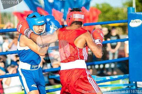 Image of A boxing match Javier Ibanez, Cuba and Malik Bajtleuov, Russia. Defeated Javier Ibanez