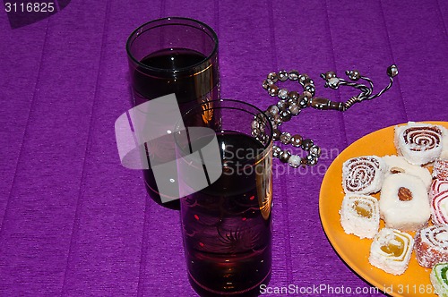 Image of Turkish delight and a glass of refreshing drink