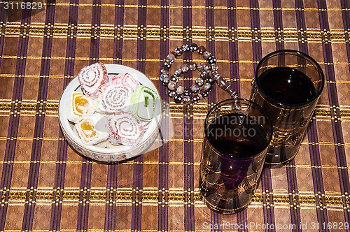 Image of Turkish delight and a glass of refreshing drink