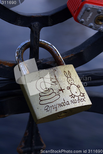 Image of Lock on the bridge