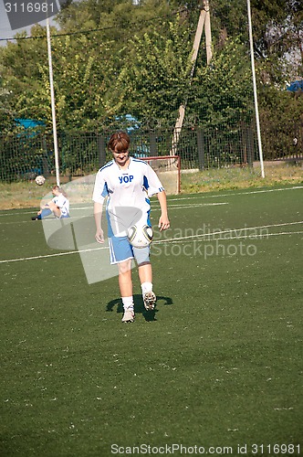 Image of The girls play soccer