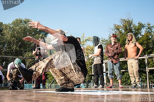 Image of Artist break dance