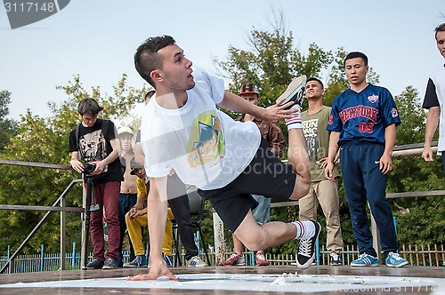 Image of Artist break dance