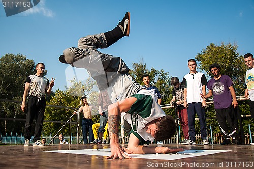 Image of Artist break dance