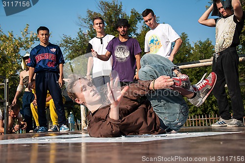 Image of Artist break dance