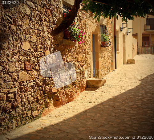 Image of old Spanish street