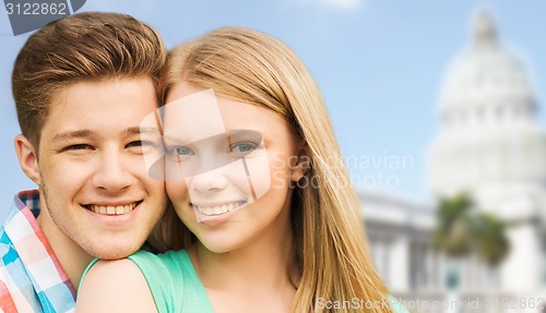 Image of smiling couple over washington white house