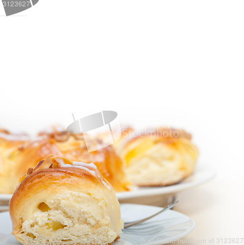 Image of sweet bread donut cake