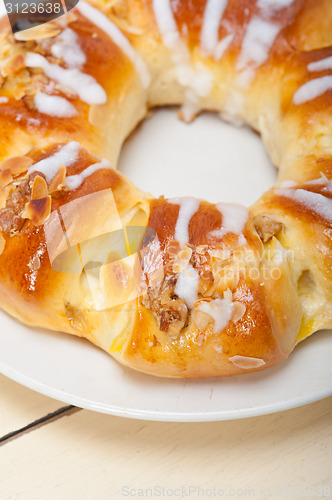 Image of sweet bread donut cake