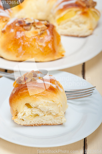 Image of sweet bread donut cake