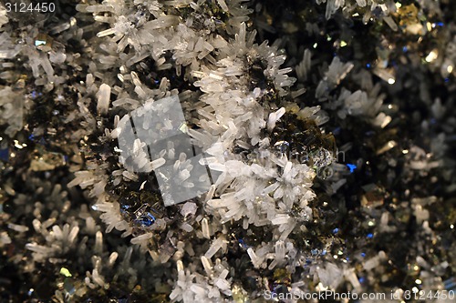 Image of white crystal in the lead