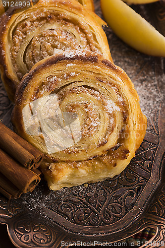 Image of Puff pastry cookies with apple and cinnamon