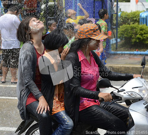 Image of ASIA THAILAND AYUTTHAYA SONGKRAN FESTIVAL