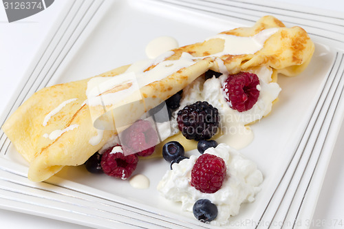 Image of Crepe with berry fruits