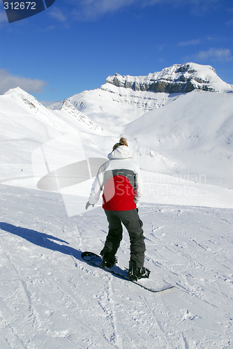 Image of Mountains snowboarding