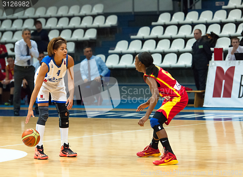 Image of K. Keyru (4) vs D. Hightower (6)