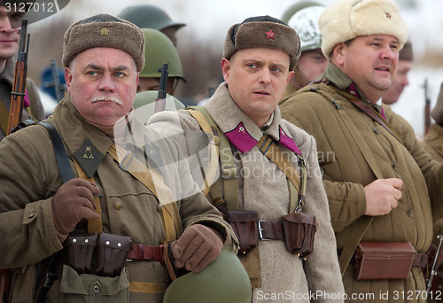 Image of Soviet soldiers in row