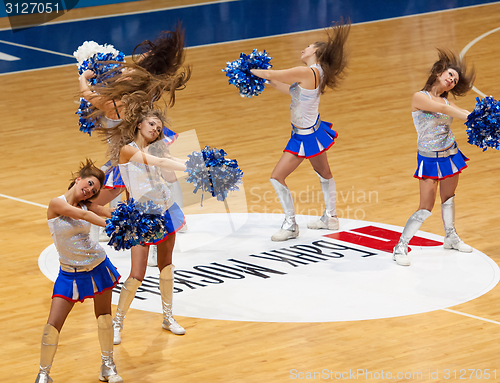 Image of Dancing cheerleaders