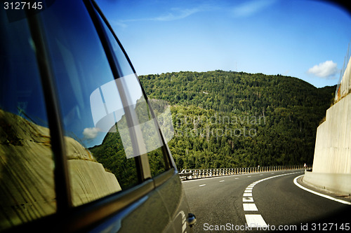 Image of Car mirror reflection