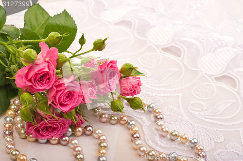 Image of Roses and luxury