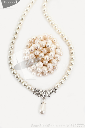 Image of Pendant on pearl chain