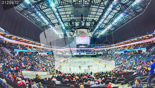 Image of huge hockey arena during a game