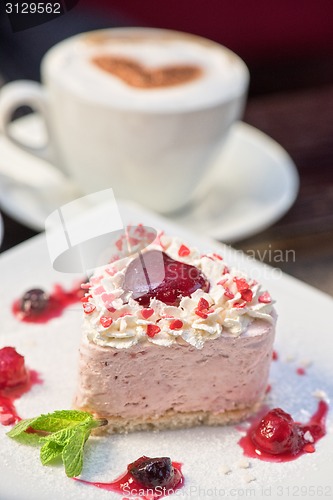 Image of heart-shaped valentine cake