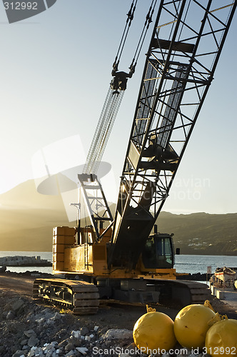Image of Heavy crane