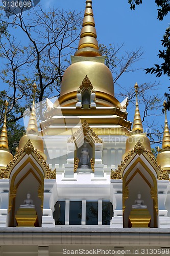 Image of The roof of a Buddhist temple 