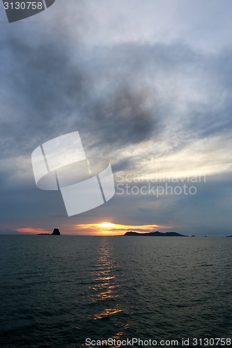 Image of Sunset in the sea 