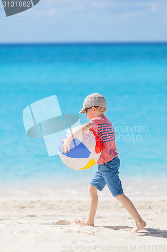 Image of kid at the beach