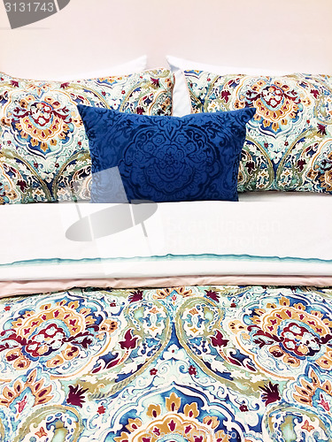 Image of Colorful bed linen with floral design