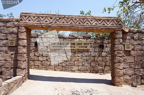 Image of entrance to Maze, labyrinth in Lost City, South Africa