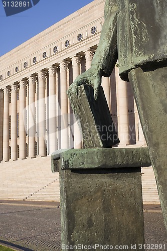 Image of The Parliament building with the monument to K.J.Stahlberg, Hels