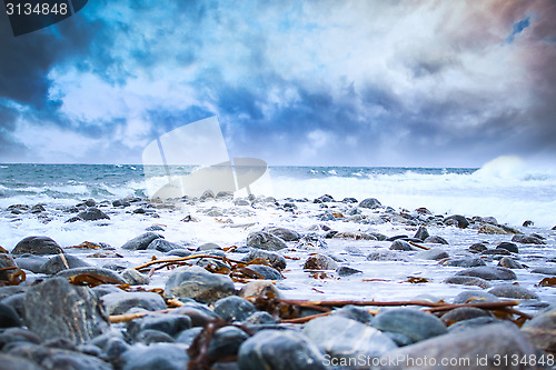 Image of Waves Against the Shore