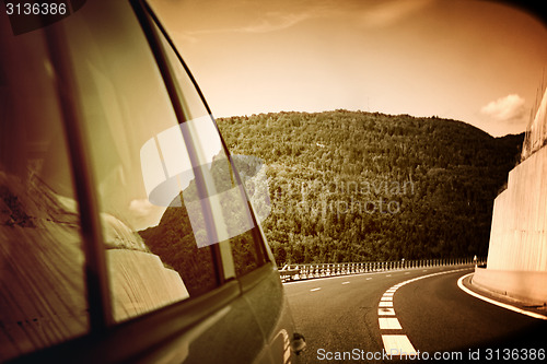 Image of Car mirror reflection