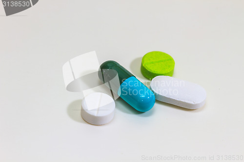 Image of Heap of medicine pills