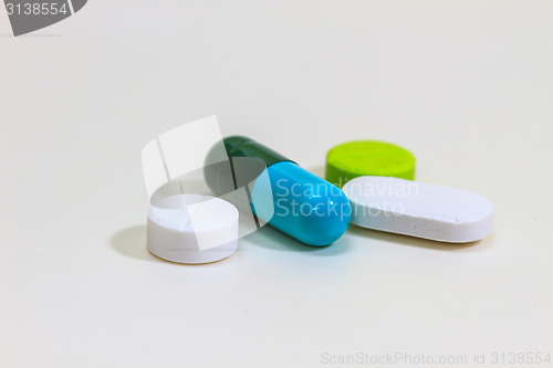 Image of Heap of medicine pills