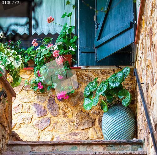 Image of interior patio